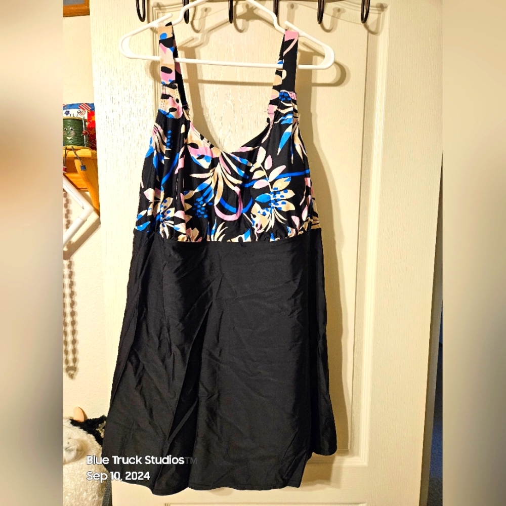 Plus Size One Piece Swim Dress Bathing Suit  20W Evans Sofia